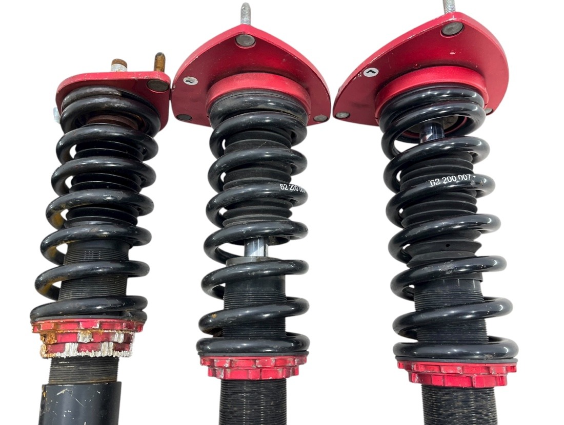 Стойки BLITZ Legacy 2004 BP5 EJ20 Стойки BLITZ Legacy 2004 BP5 EJ20