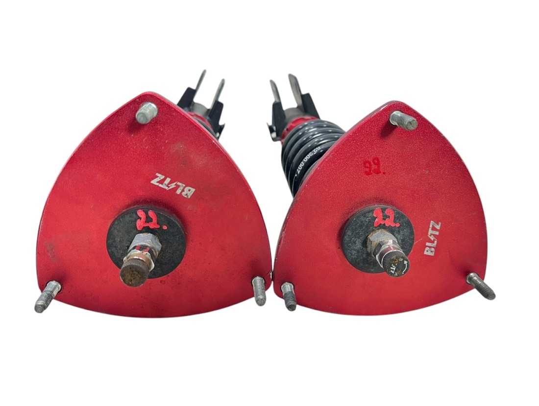 Стойки BLITZ Legacy 2004 BP5 EJ20 Стойки BLITZ Legacy 2004 BP5 EJ20