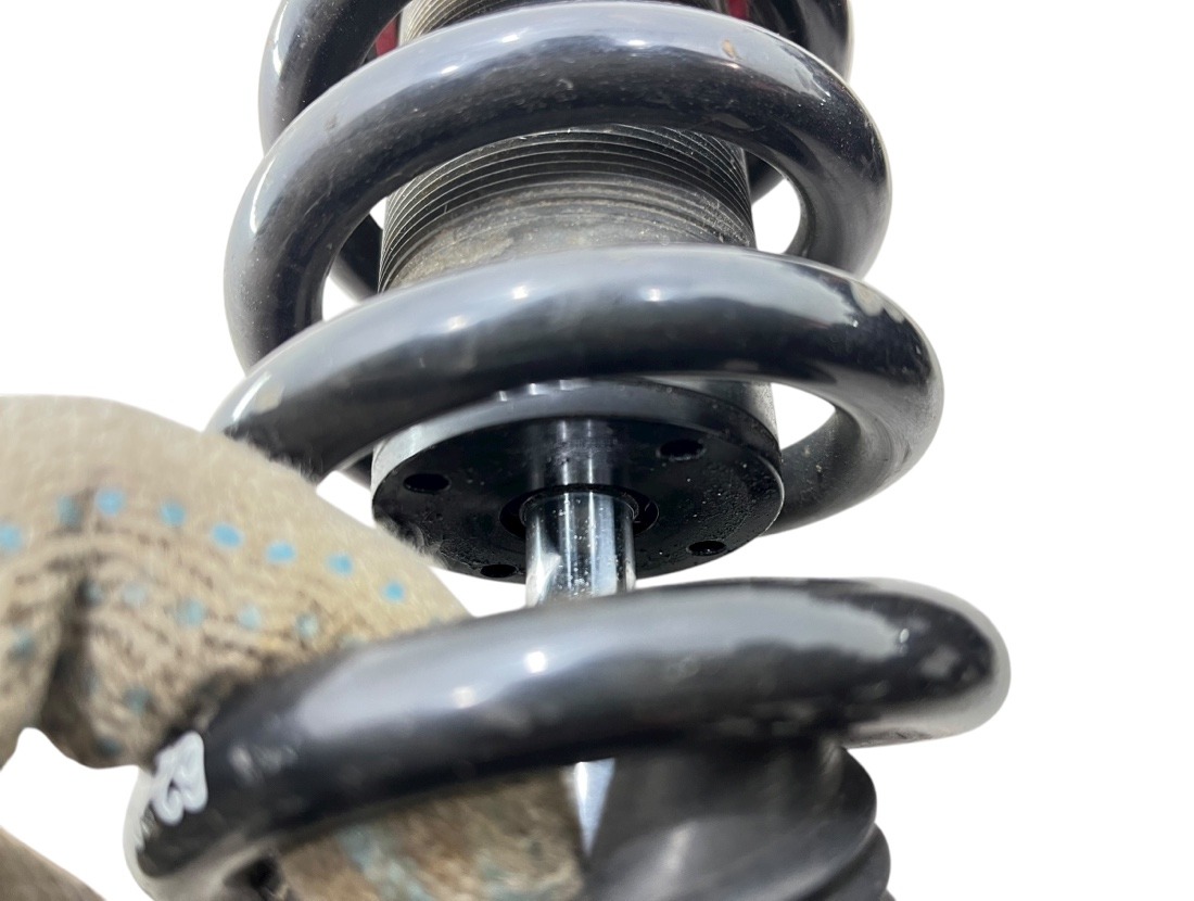 Стойки BLITZ Legacy 2004 BP5 EJ20 Стойки BLITZ Legacy 2004 BP5 EJ20