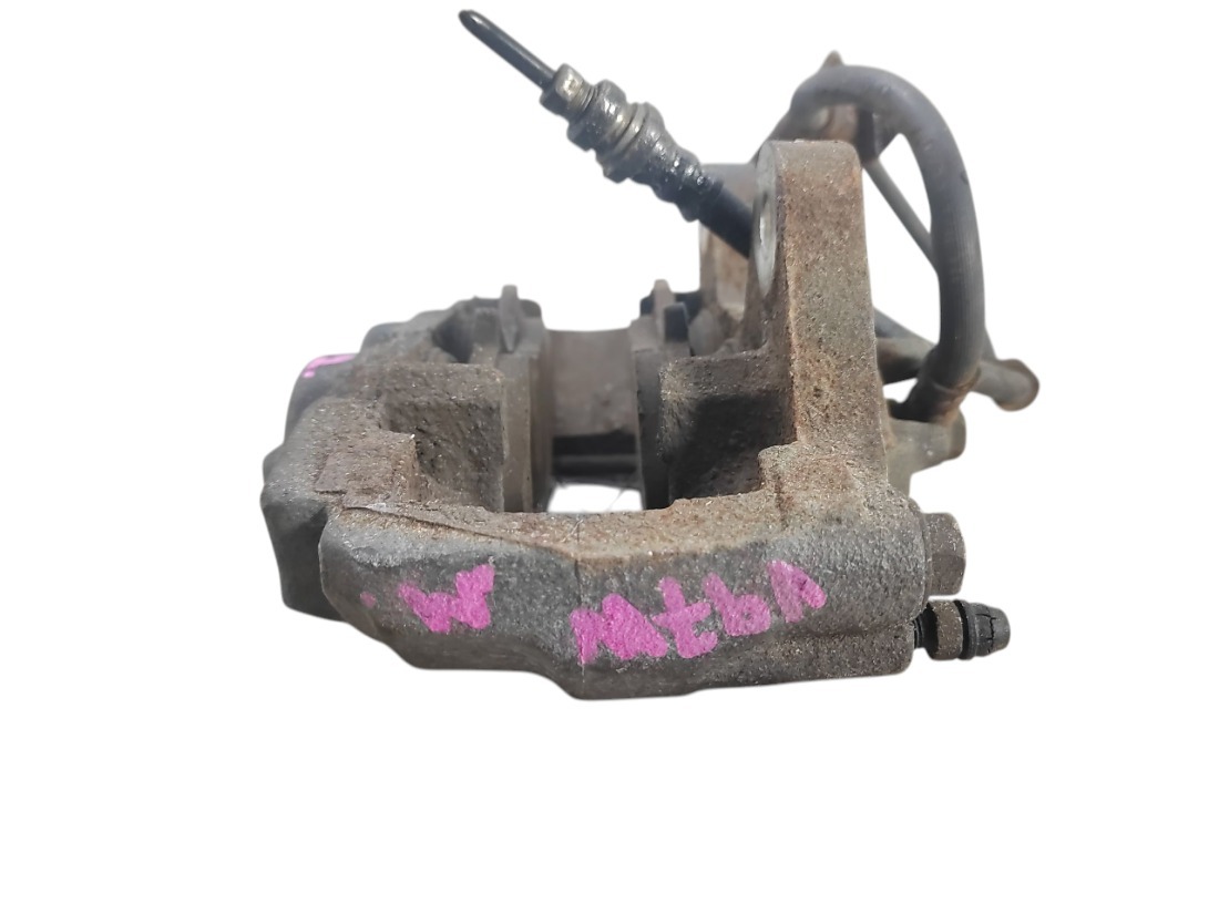 Суппорт передний левый Mitsubishi Pajero V97W 6G75