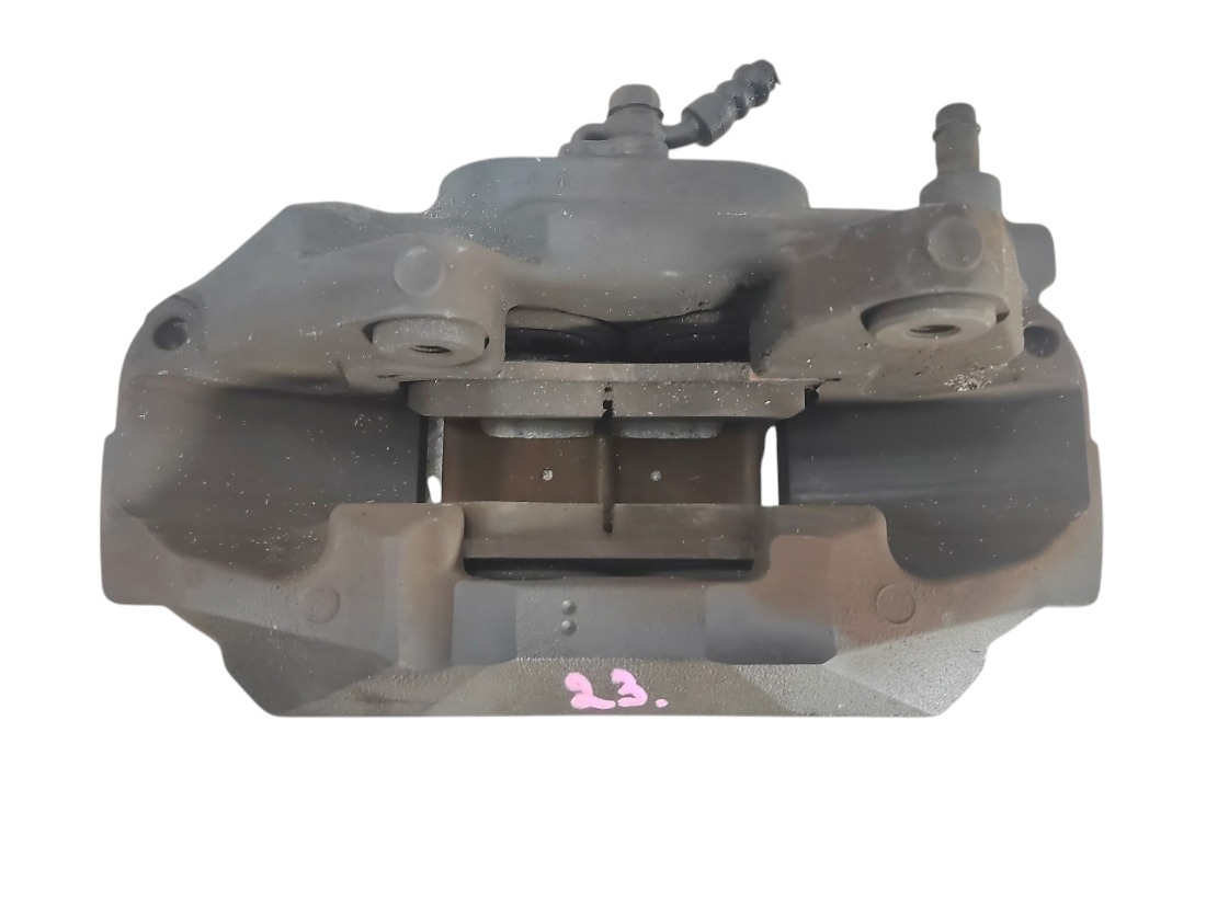 Суппорт передний Toyota Crown Majesta URS206 1URFSE