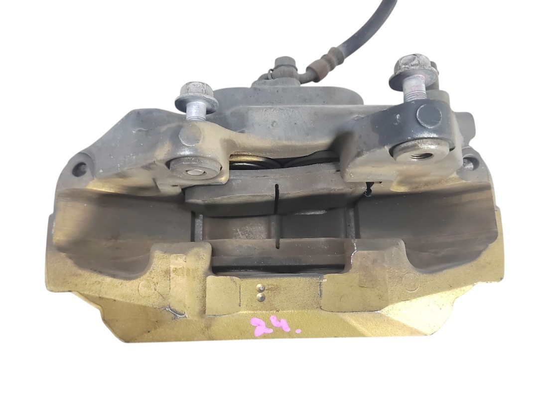 Суппорт передний Toyota Crown Majesta URS206 1URFSE