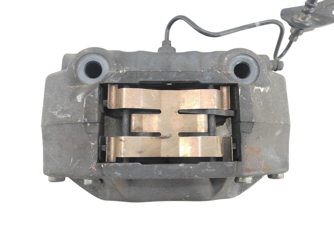 Суппорт передний Legend 2006 KB1 J35A