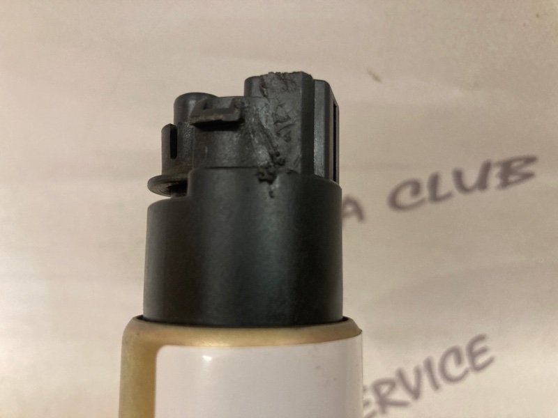 Топливный насос RX 2003-2006 MCU35 1MZ-FE