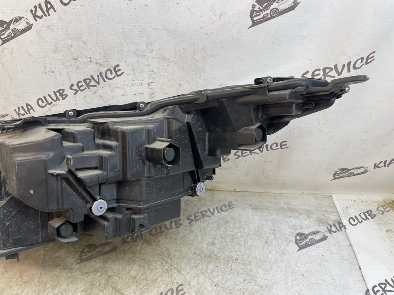 Фара правая RX 2018-2022 4