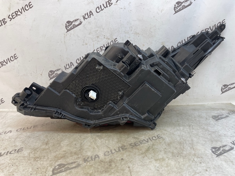 Фара правая RX 2018-2022 4