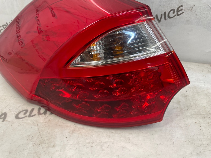 Фонарь в крыло задний левый CEED 2015-2018 JD Фонарь в крыло задний левый CEED 2015-2018 JD