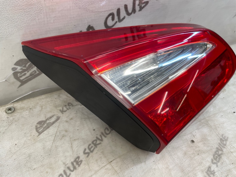 Фонарь в крышку багажника задний левый CEED 2015-2018 JD Фонарь в крышку багажника задний левый CEED 2015-2018 JD