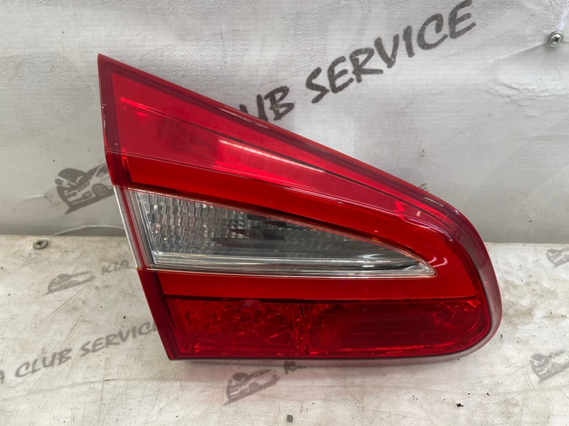 Фонарь в крышку багажника задний левый CEED 2015-2018 JD Фонарь в крышку багажника задний левый CEED 2015-2018 JD