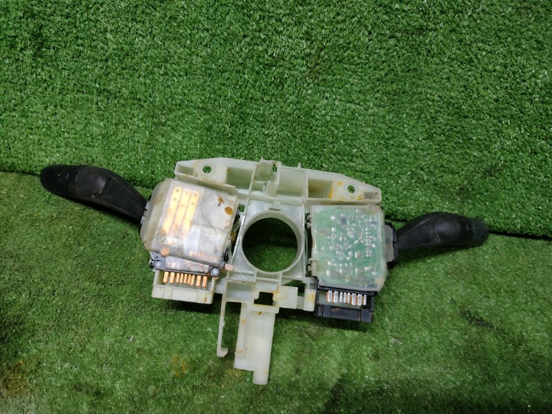 Блок подрулевых переключателей EXIGA 2005 YA5 EJ204