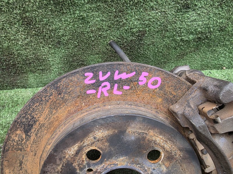 Суппорт тормозной задний левый PRIUS 2015 ZVW50 2ZR-FXE