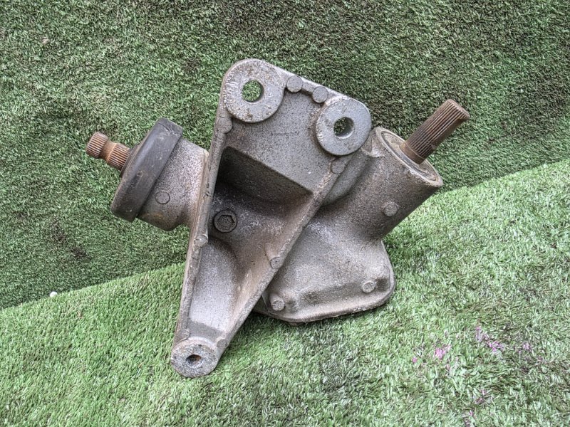 Угловой редуктор mitsubishi fuso 2014 FEA20 4P10 контрактная