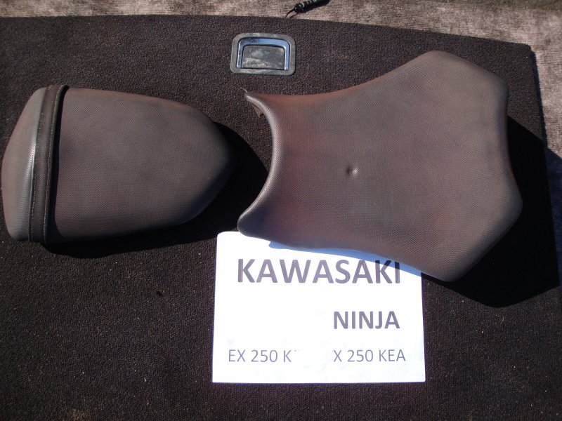 Сидение Kawasaki Ninja EX250K X250KEA