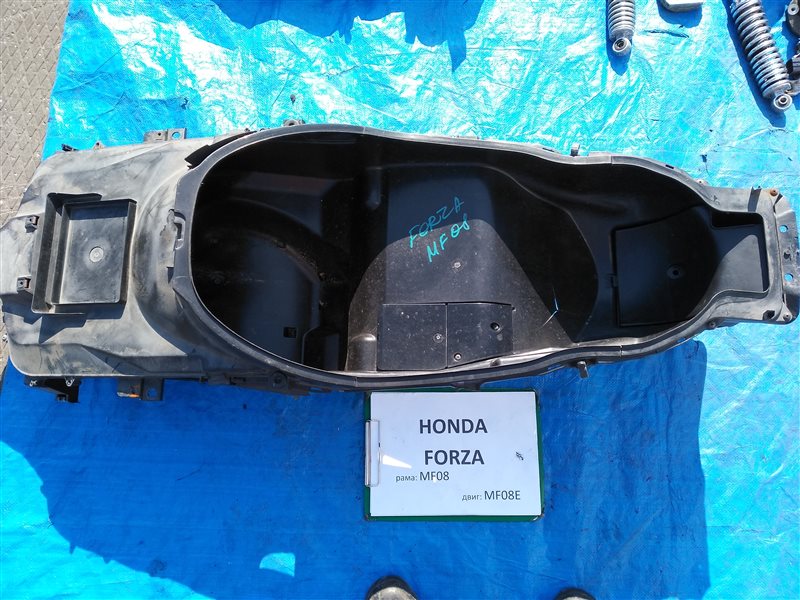 Бардачок Honda Forza MF08 MF08E