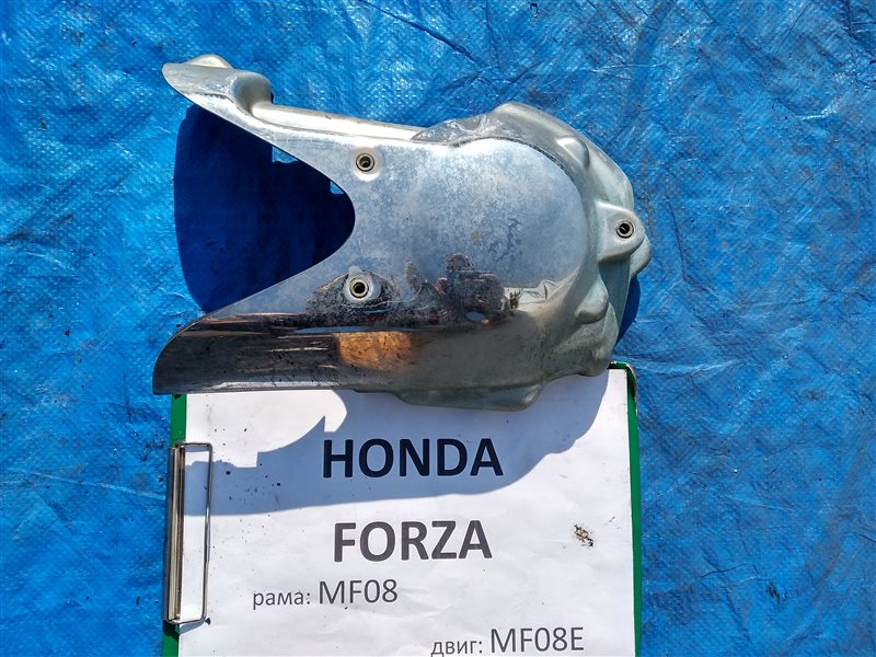 Крышка боковая Honda Forza MF08 MF08E
