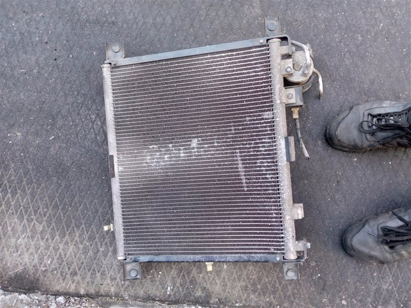 Радиатор кондиционера Mazda Bongo Brawny SKF6V RF