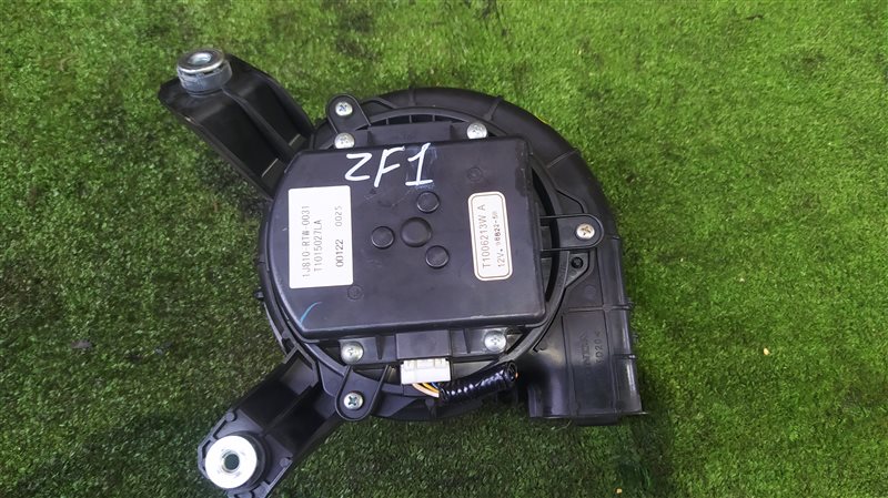Мотор охлаждения батареи Honda Cr-Z ZF1 LEA