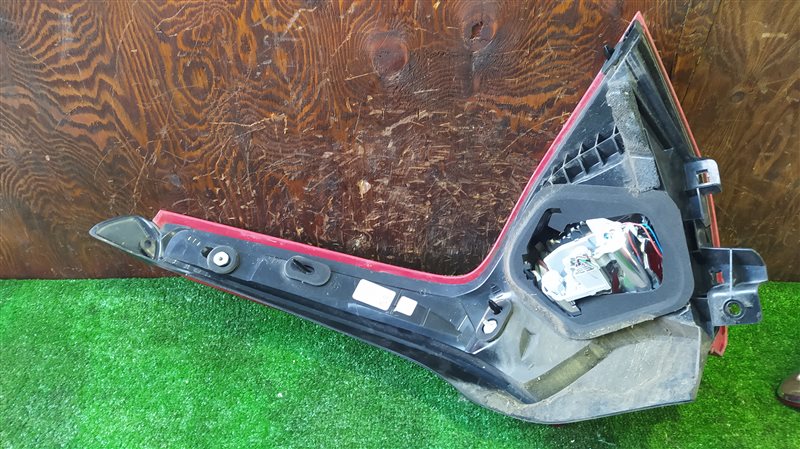 Стоп-сигнал левый V60 FW