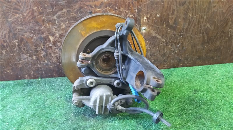 Ступица передняя левая 208 CC EB2