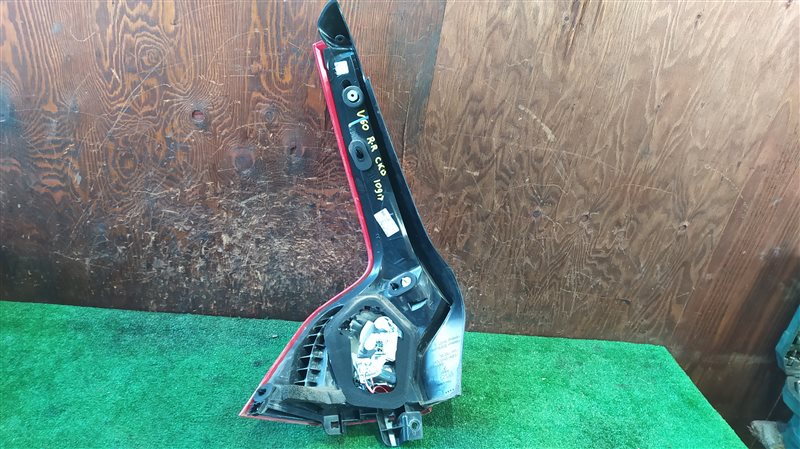 Стоп-сигнал правый V60 FW