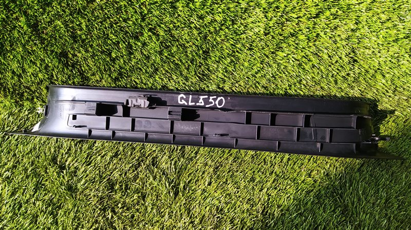 Порожек пластиковый задний левый GL CLASS X166