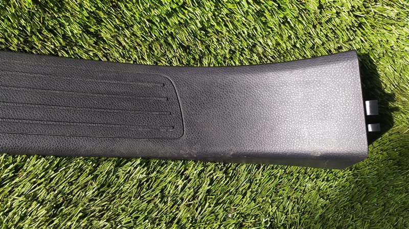 Порожек пластиковый задний правый MERCEDES-BENZ GL CLASS X166 Порожек пластиковый задний правый MERCEDES-BENZ GL CLASS X166