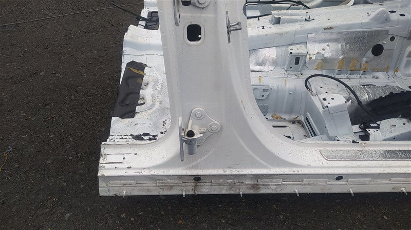 Стойка кузова правая GL-CLASS X166