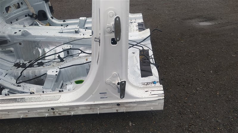 Стойка кузова левая GL-CLASS X166