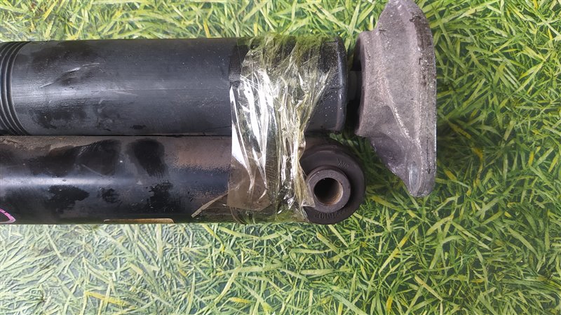 Амортизатор задний V60 FW B4164T