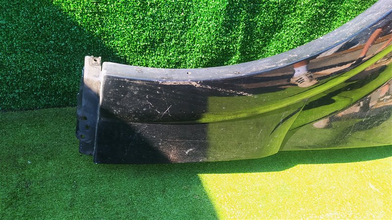 Крыло переднее левое NAVIGATOR U228