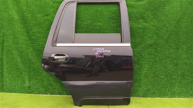 Дверь задняя правая LINCOLN NAVIGATOR U228 контрактная