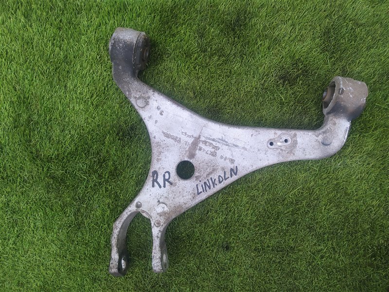 Запчасть рычаг задний правый LINCOLN NAVIGATOR U228 SDEM контрактная Рычаг задний правый LINCOLN NAVIGATOR U228 SDEM контрактная
