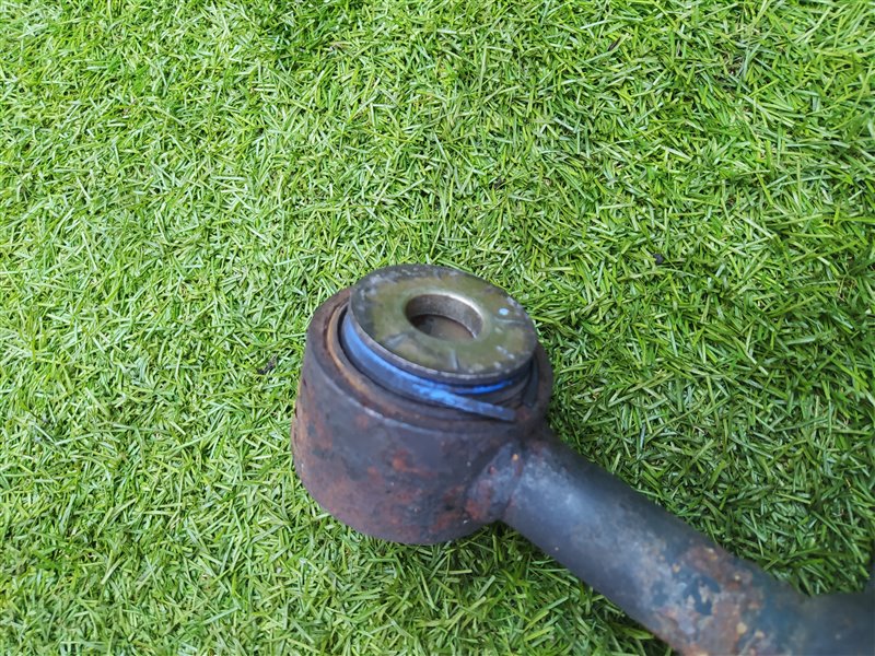 Стойка передняя левая NAVIGATOR U228 SDEM