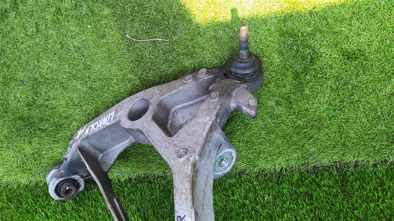 Рычаг передний правый NAVIGATOR U228