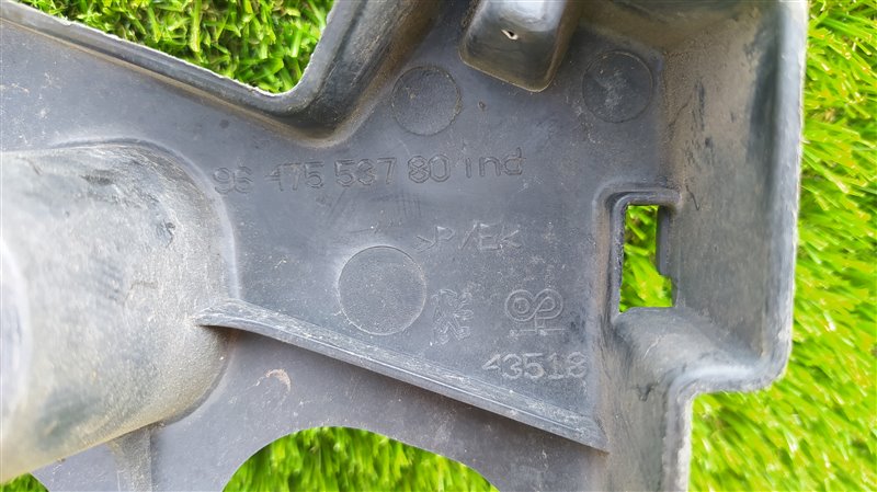 Крепление бампера заднее левое PEUGEOT 407 6E