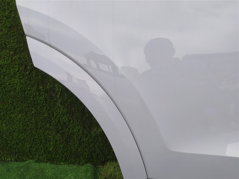 Дверь задняя правая Q8 4MN