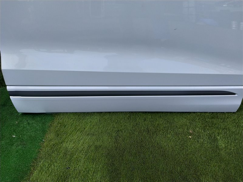 Дверь передняя правая Q8 4MN Дверь передняя правая Q8 4MN