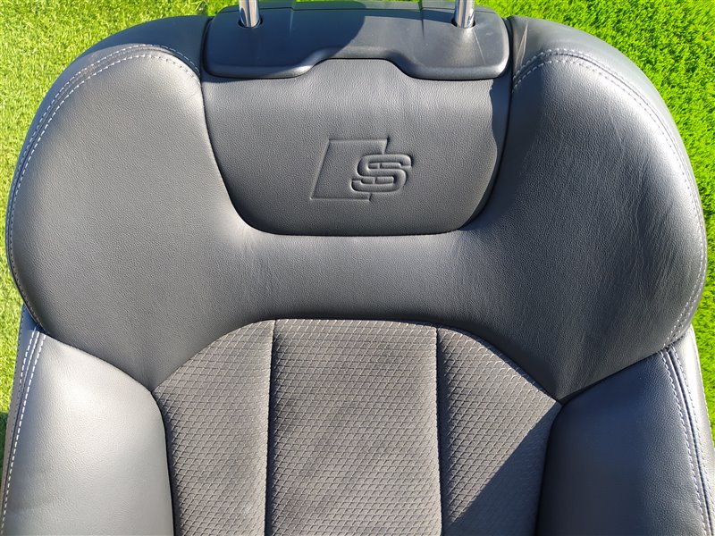 Сидения комплект Q8 4MN Сидения комплект Q8 4MN