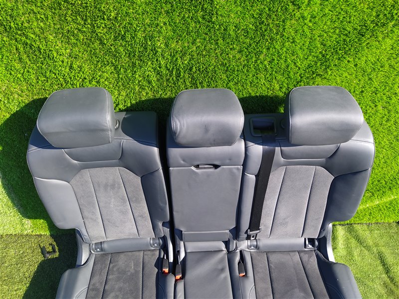 Сидения комплект Q8 4MN Сидения комплект Q8 4MN