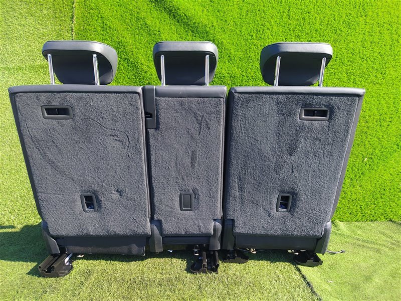 Сидения комплект Q8 4MN Сидения комплект Q8 4MN