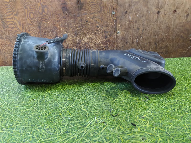 Патрубок воздушного фильтра NAVIGATOR U228