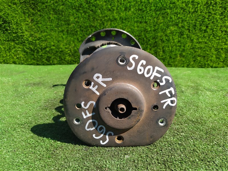 Стойка передняя правая S60 FS B4164T