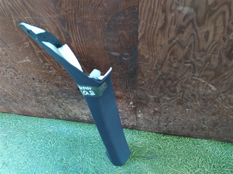 Обшивка стойки кузова левая AUDI Q8 4MN Обшивка стойки кузова левая AUDI Q8 4MN