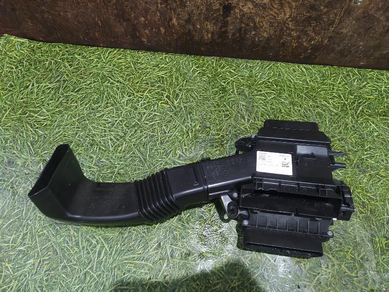 Воздуховод салона PORSCHE PANAMERA 971 Воздуховод салона PORSCHE PANAMERA 971