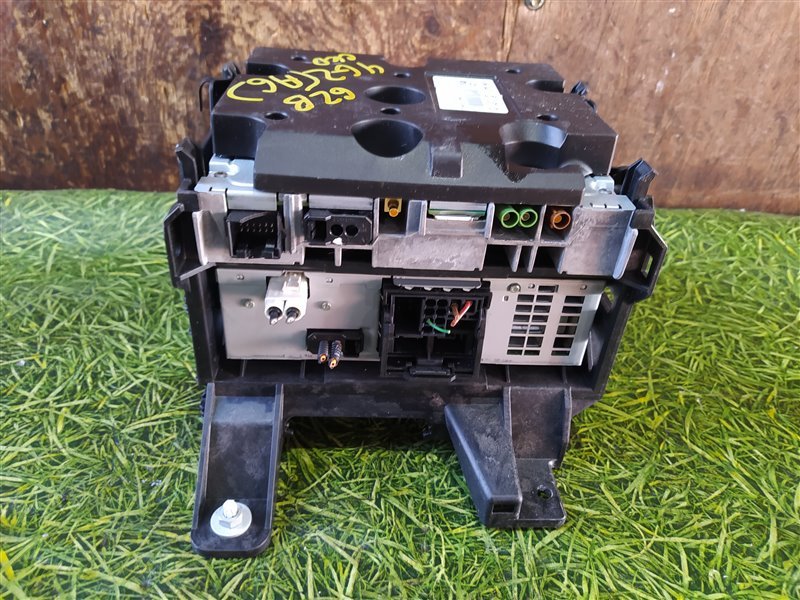 Блок управления магнитолой A6 2013 C7