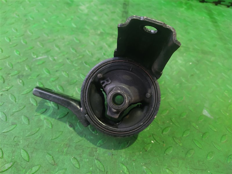 Подушка двигателя правая MITSUBISHI GALANT FORTIS CY4A 4B11 Подушка двигателя правая MITSUBISHI GALANT FORTIS CY4A 4B11