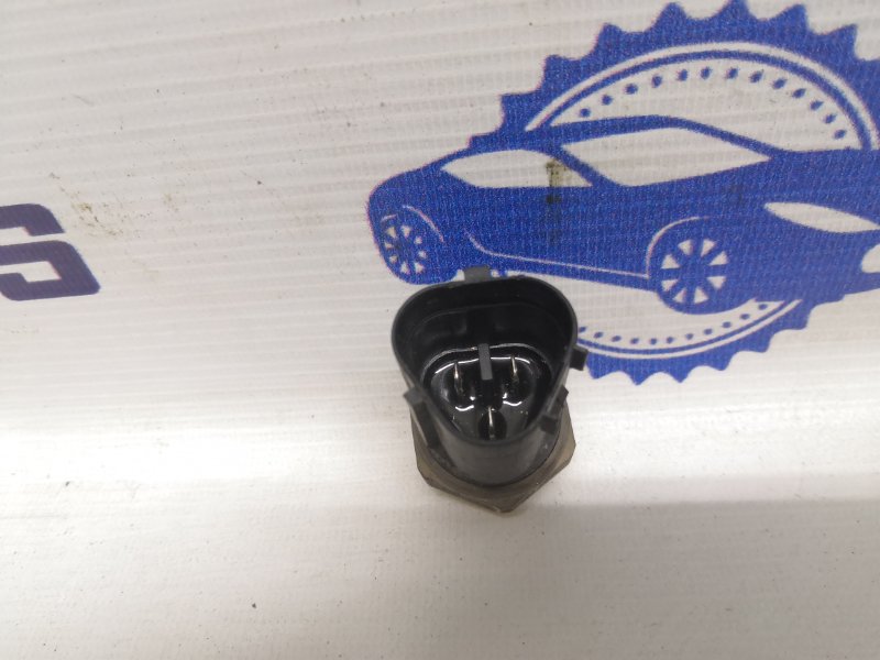 Датчик включения вентилятора GOLF 2003-2009 5 BLF Датчик включения вентилятора GOLF 2003-2009 5 BLF