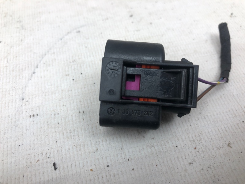 Разъем GOLF 2012 6 CAXA