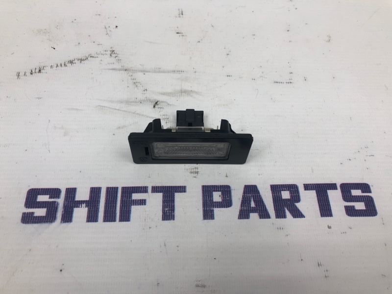 Фонарь подсветки номера A4 2009 B8