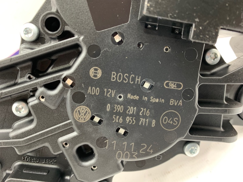 Моторчик стеклоочистителя задний VOLKSWAGEN TOURAN 1T3 BLX